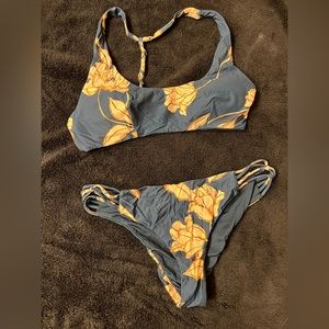 O’Neill Bikini Top & Bottoms